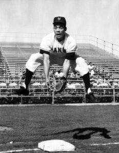 Ozzie Virgil leaping to catch a ball