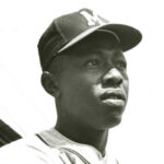 Headshot of Hank Aaron of Milwaukee Braves.